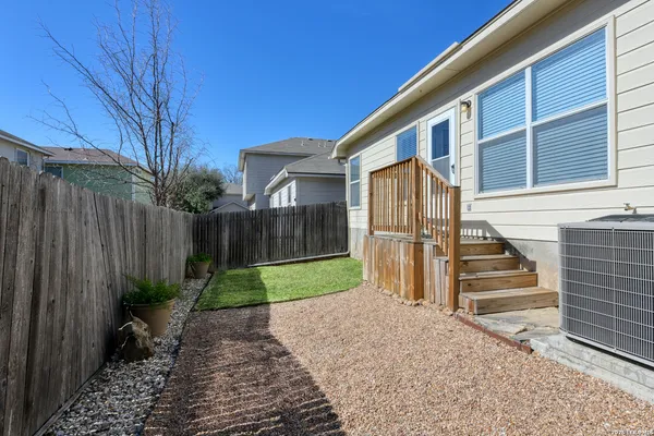 $1,750 | 7219 Painter Way, San Antonio, TX 78240