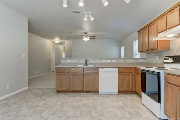 $1,750 | 7219 Painter Way, San Antonio, TX 78240