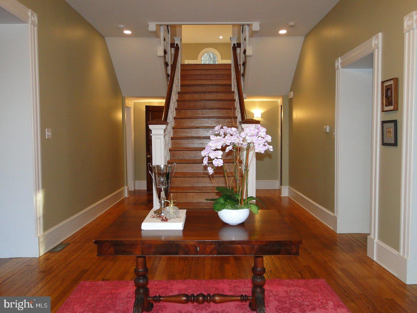 856 Pugh Road Wayne, PA 19087 - Photo 3 of 21 Foyer
