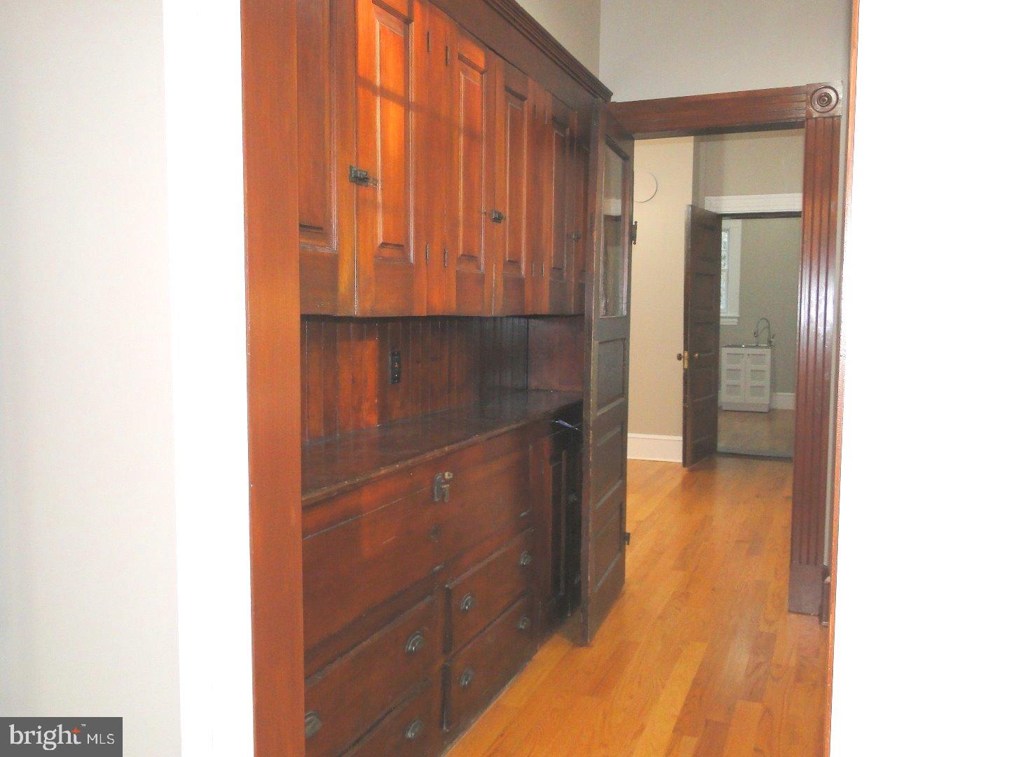 856 Pugh Road Wayne, PA 19087 - Photo 8 of 21 Butler Pantry