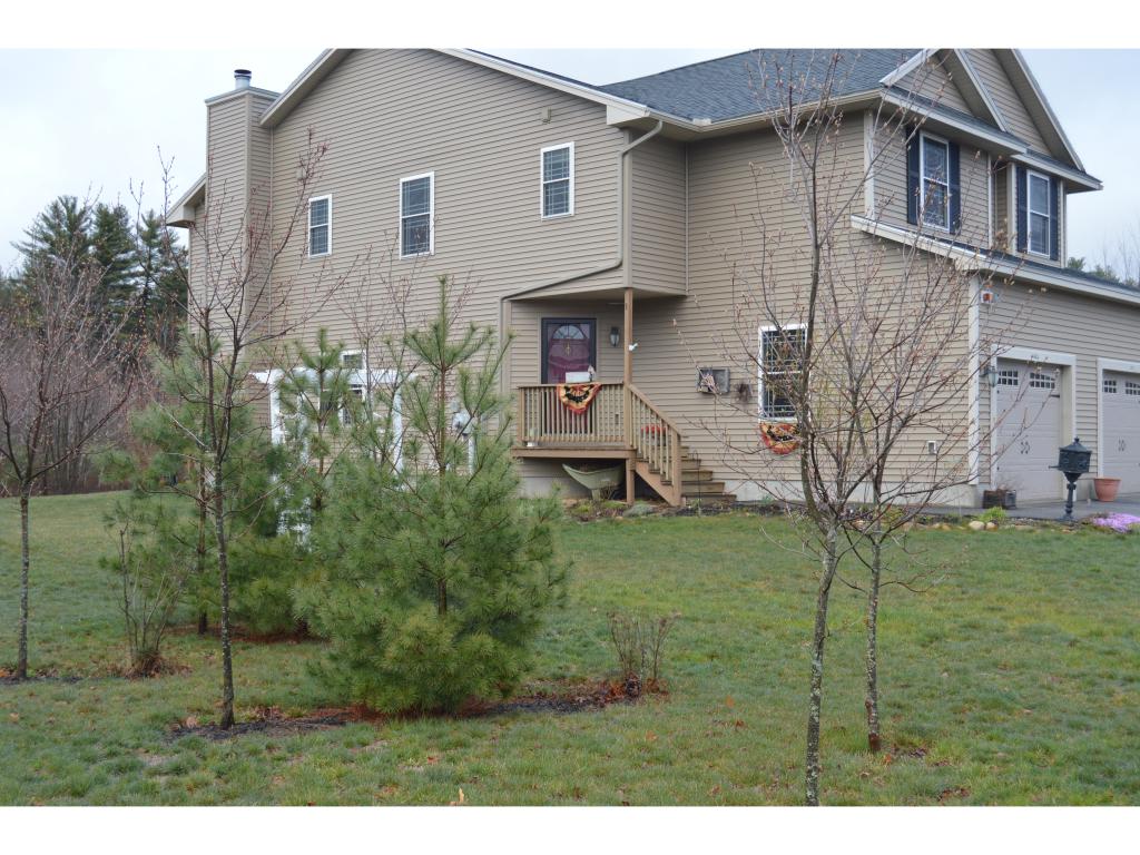 64 A Trinity Circle Rochester, NH 03839 - Photo 2 of 29