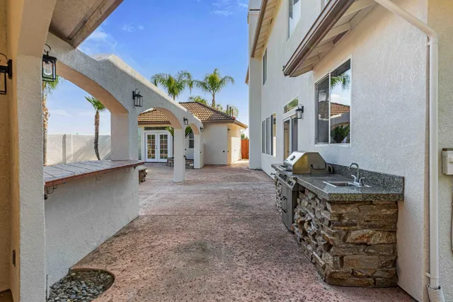 $879,999 | 3913 Bayview Drive, Modesto, CA 95355