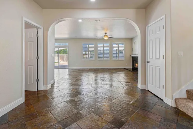 $879,999 | 3913 Bayview Drive, Modesto, CA 95355