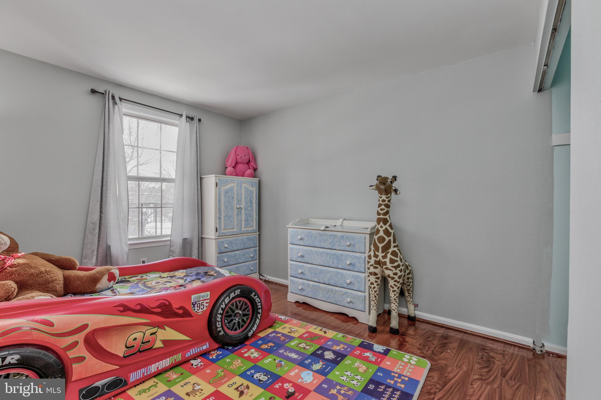 9129 Roundleaf Way Gaithersburg, MD 20879 - Photo 29 of 42 Gallery Image 29