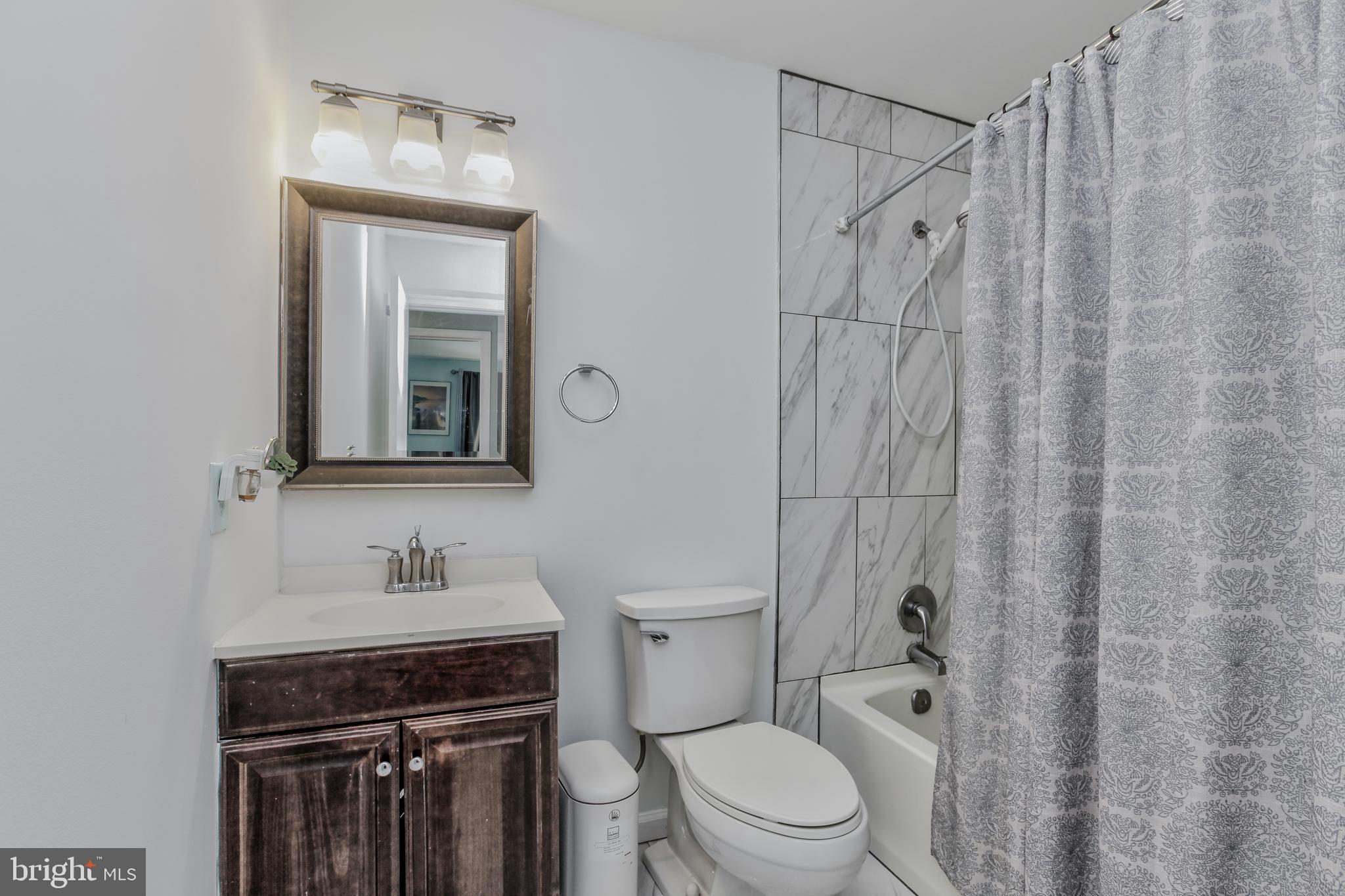 9129 Roundleaf Way Gaithersburg, MD 20879 - Photo 31 of 42 Gallery Image 31