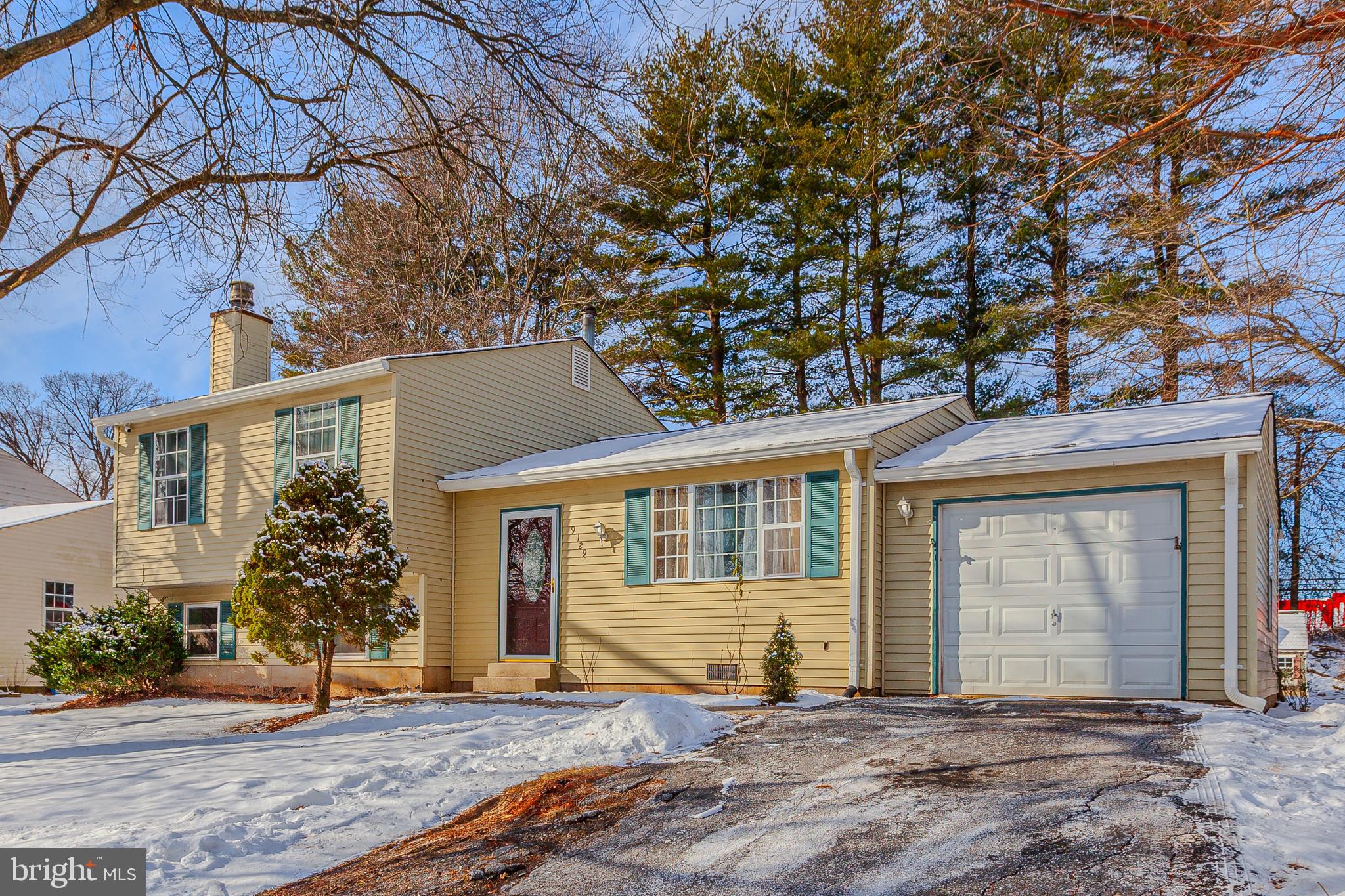 9129 Roundleaf Way Gaithersburg, MD 20879 - Photo 4 of 42 Gallery Image 4