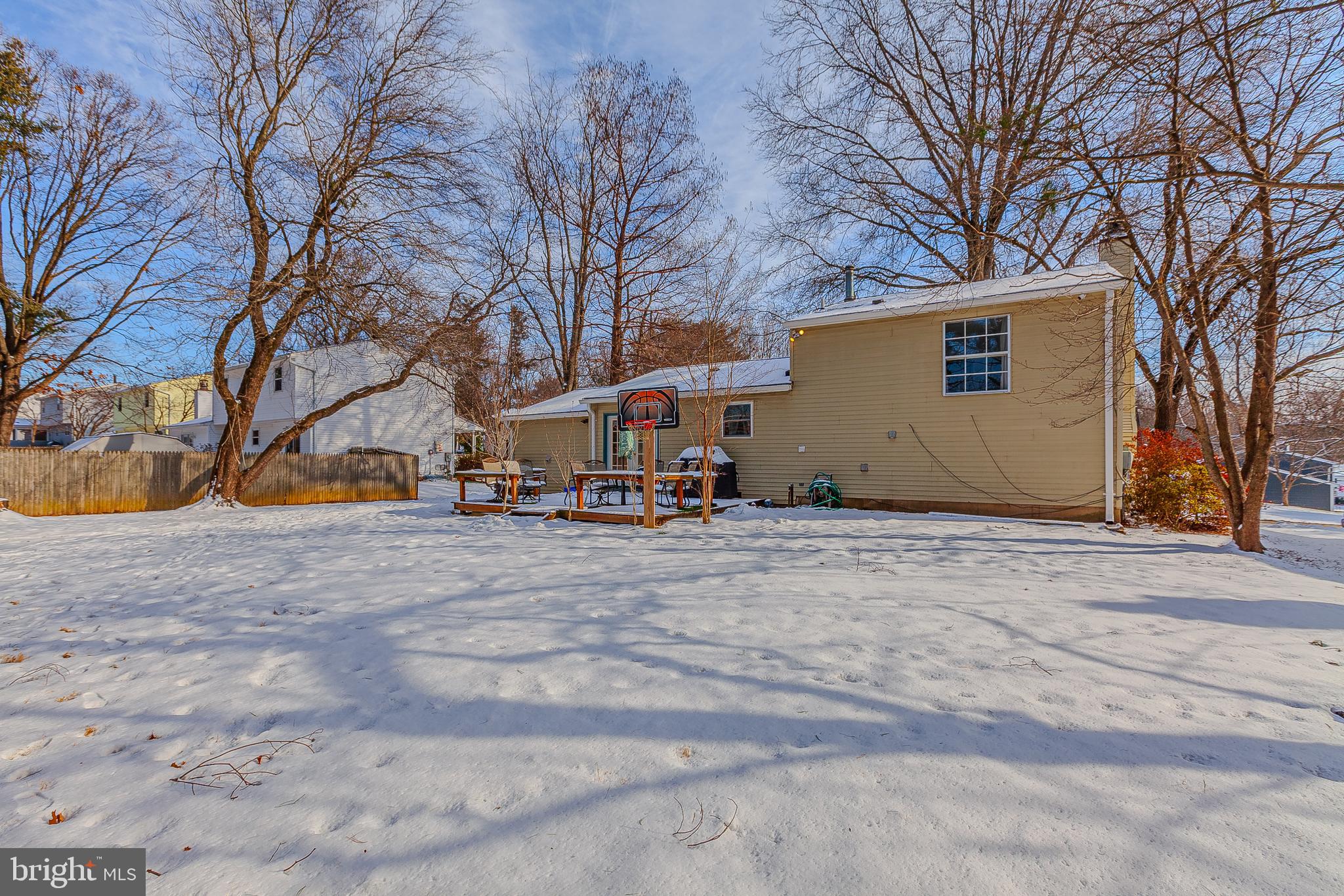 9129 Roundleaf Way Gaithersburg, MD 20879 - Photo 41 of 42 Gallery Image 41