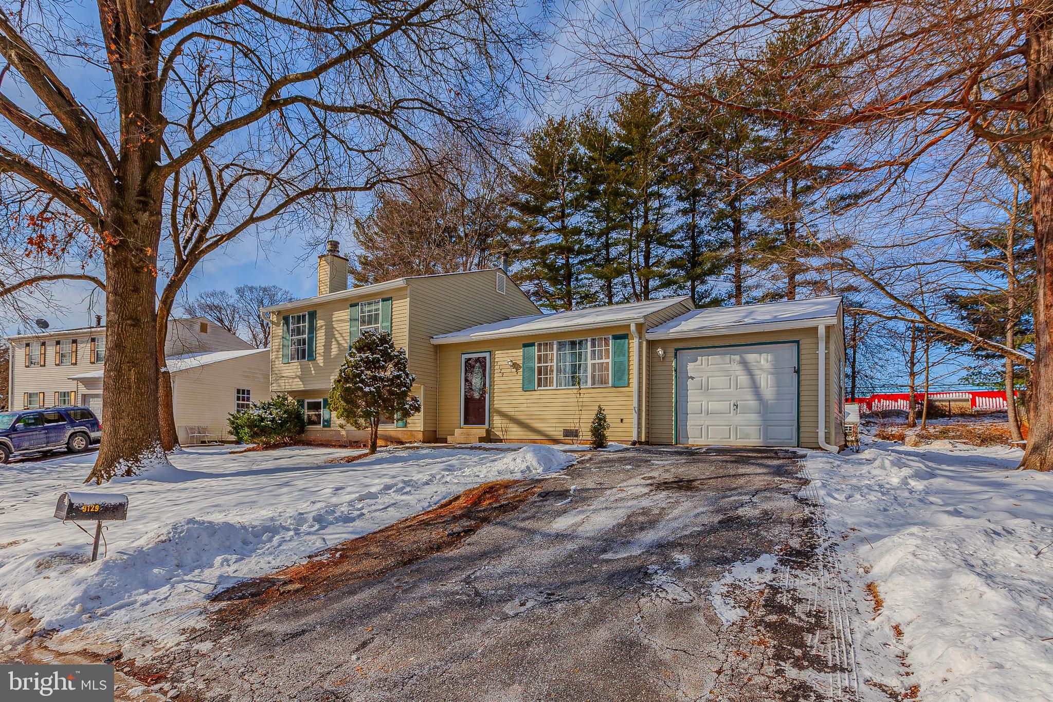 9129 Roundleaf Way Gaithersburg, MD 20879 - Photo 5 of 42 Gallery Image 5