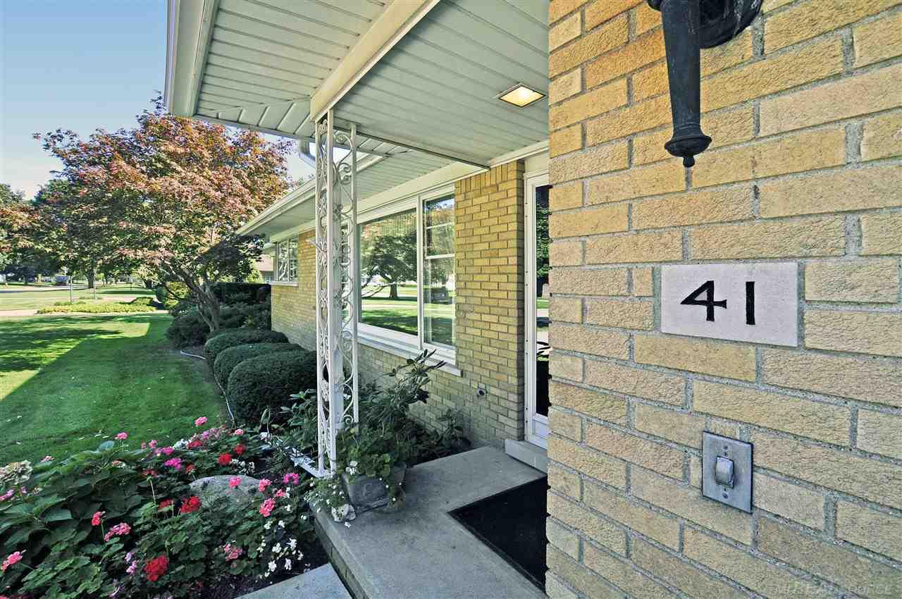 41 Willison Road Grosse Pointe Shores, MI 48236 - Photo 2 of 34