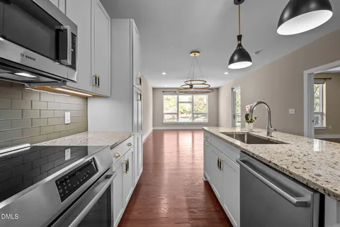 $415,000 | 515 North Churton Street, Unit 203, Hillsborough, NC 27278