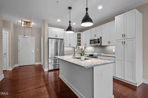 $415,000 | 515 North Churton Street, Unit 203, Hillsborough, NC 27278