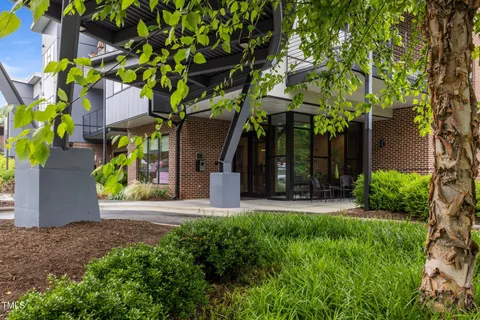 $415,000 | 515 North Churton Street, Unit 203, Hillsborough, NC 27278