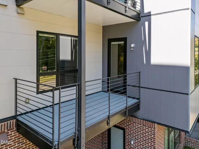 $415,000 | 515 North Churton Street, Unit 203, Hillsborough, NC 27278