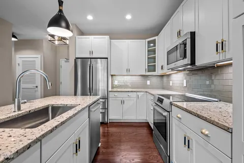 $415,000 | 515 North Churton Street, Unit 203, Hillsborough, NC 27278