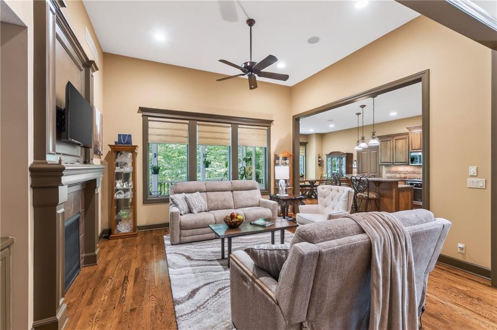 9657 Lime Stone Road Parkville, MO 64152 - Photo 4 of 33