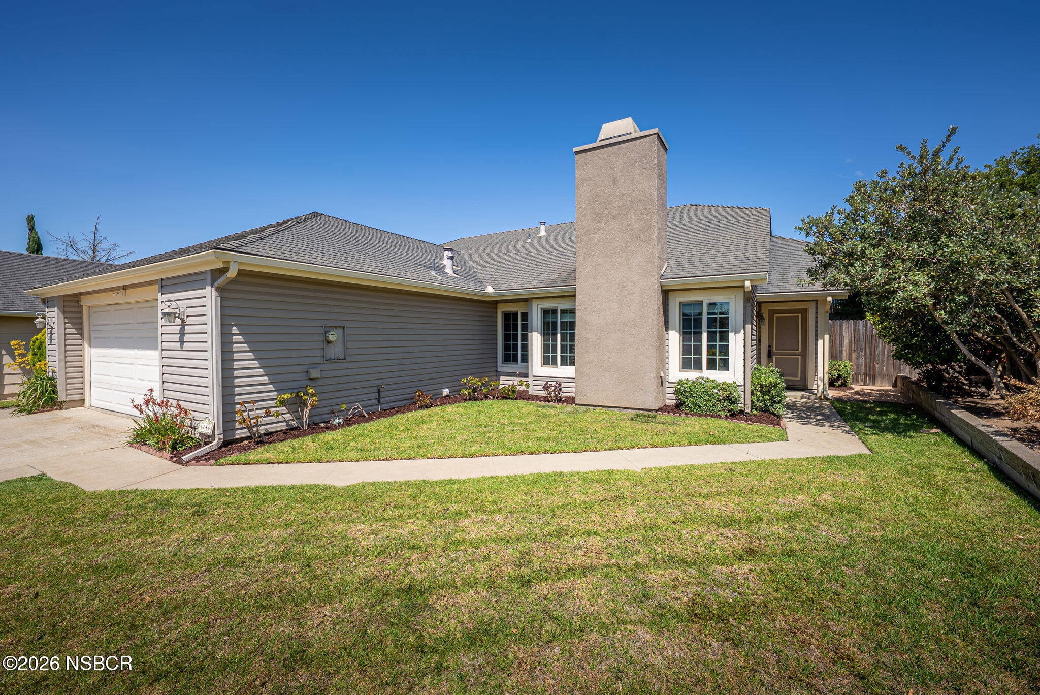 1-web-or-mls-4746 Hartnell-5