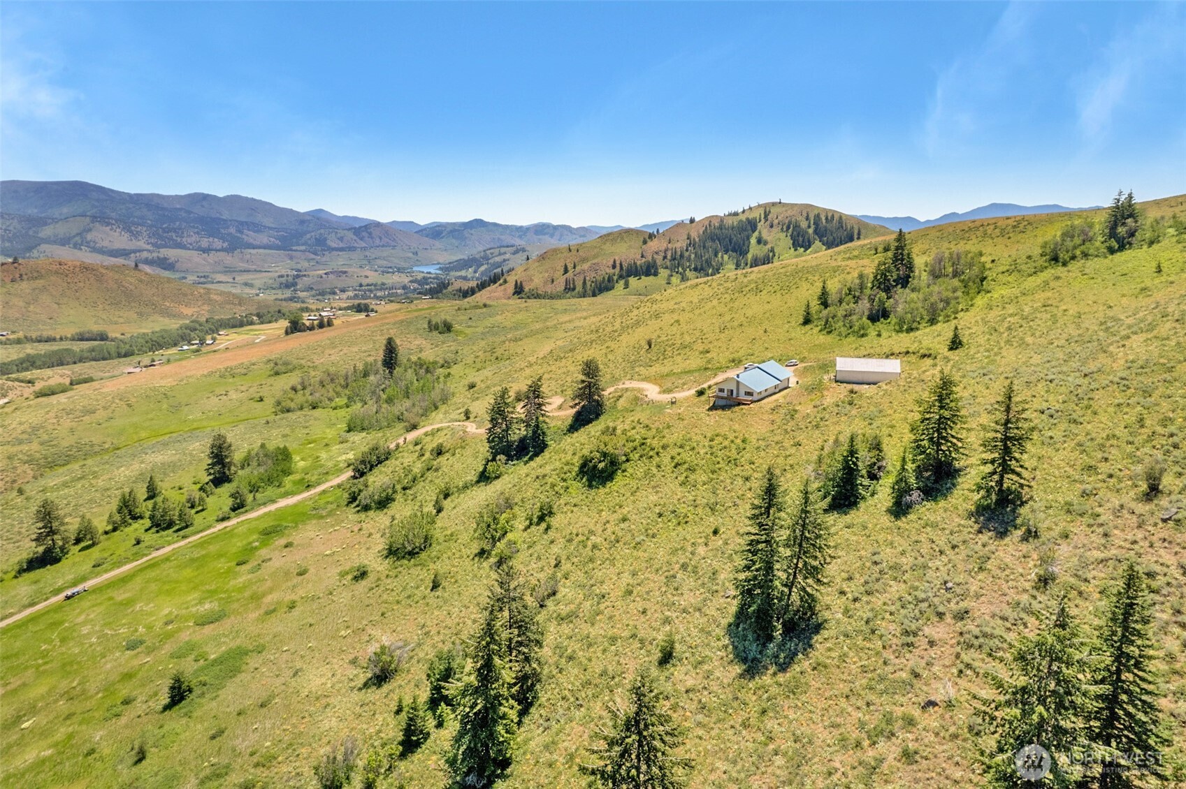 427 Rendezvous Road Winthrop, WA 98862 - Photo 3 of 40 a view of lake and mountain