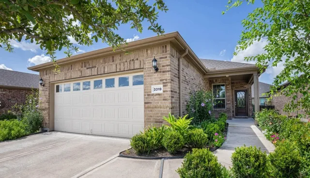 $305,000 | 3319 Chimney Swift Lane, Richmond, TX 77469