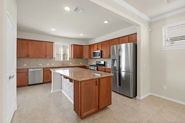 $305,000 | 3319 Chimney Swift Lane, Richmond, TX 77469