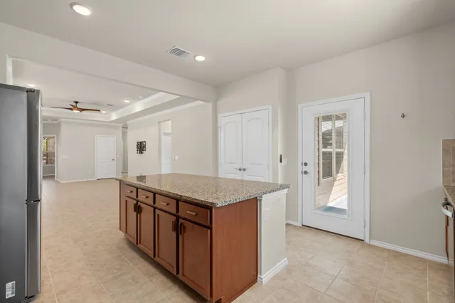 $305,000 | 3319 Chimney Swift Lane, Richmond, TX 77469