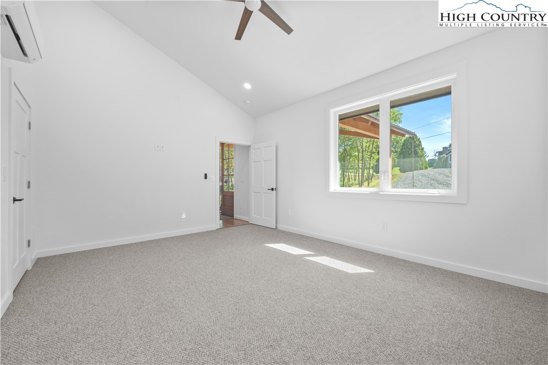 1075 Center Ct Drive Boone, NC 28607 - Photo 21 of 48 an empty room with windows