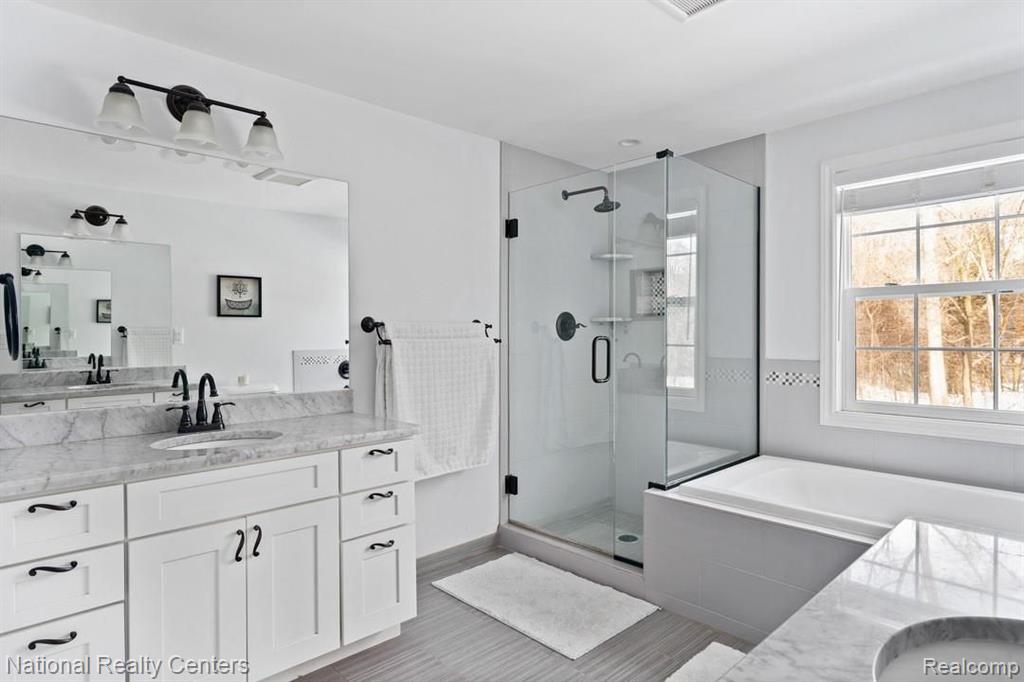 455 Cherry Tree Lane Rochester Hills, MI 48306 - Photo 17 of 35