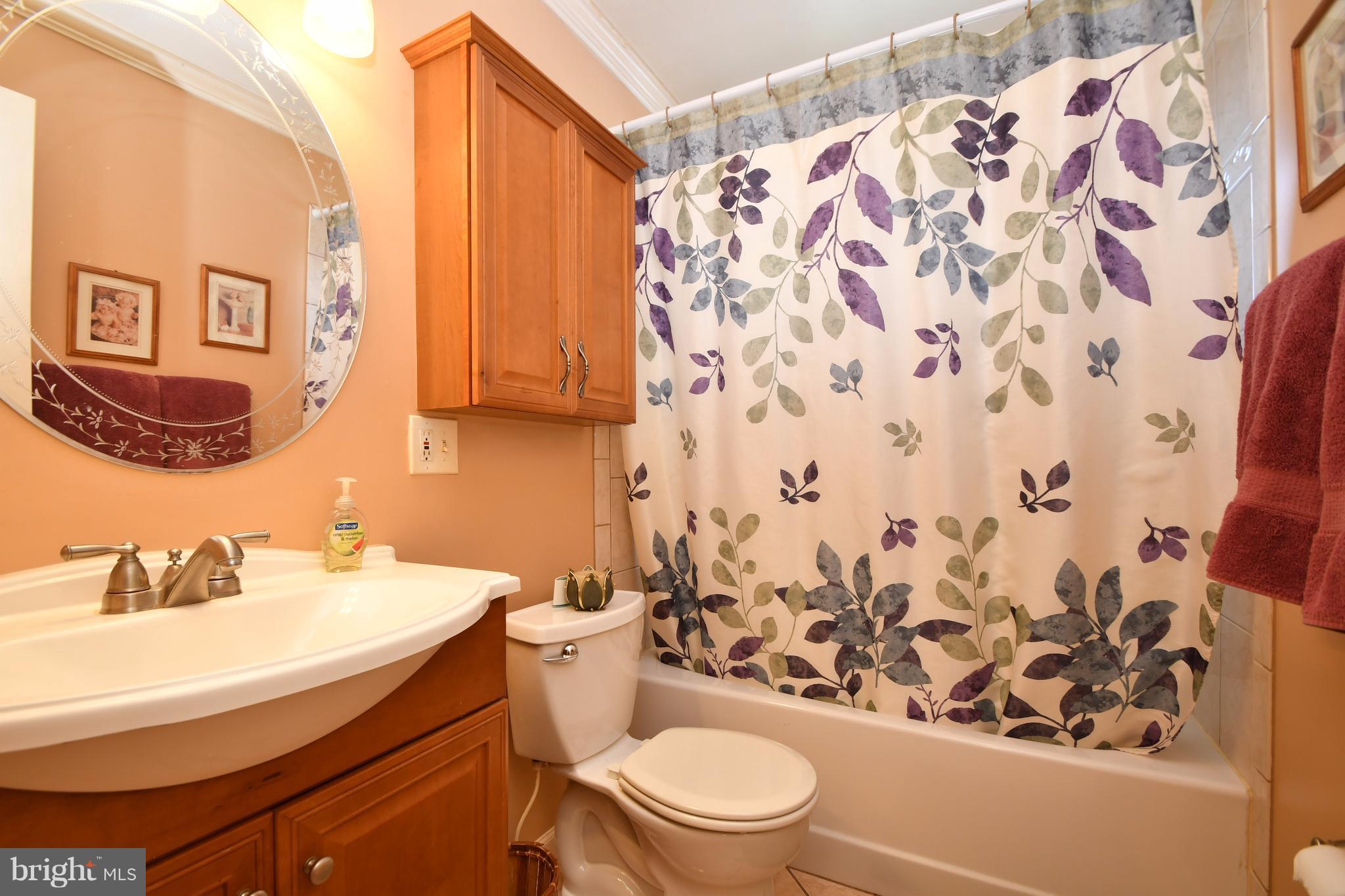1515 Weyburn Road Baltimore, MD 21237 - Photo 17 of 21 Bath