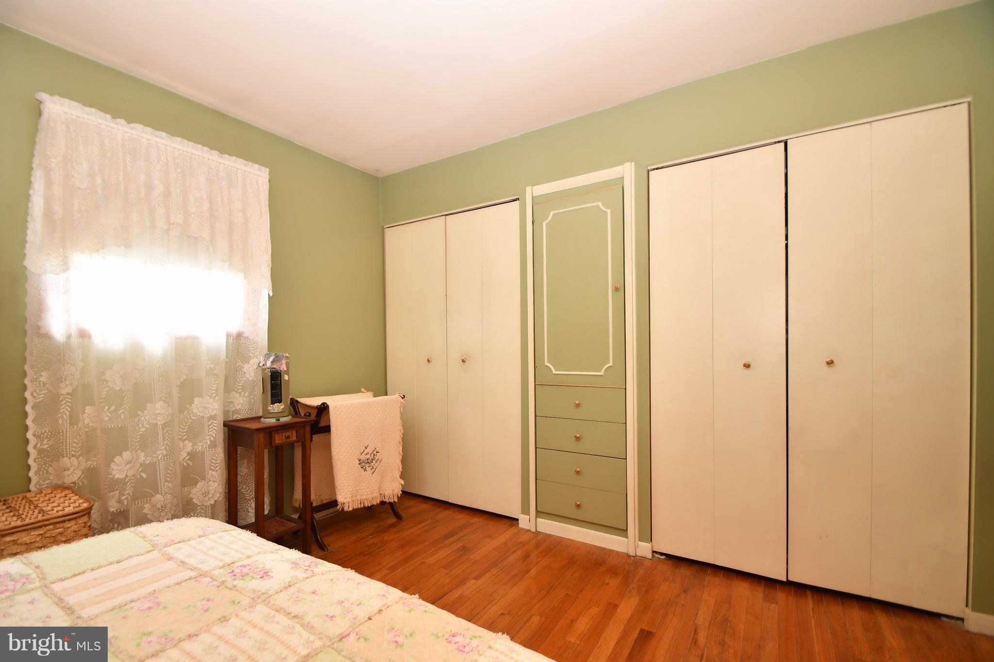 1515 Weyburn Road Baltimore, MD 21237 - Photo 10 of 21 Bath (Master)