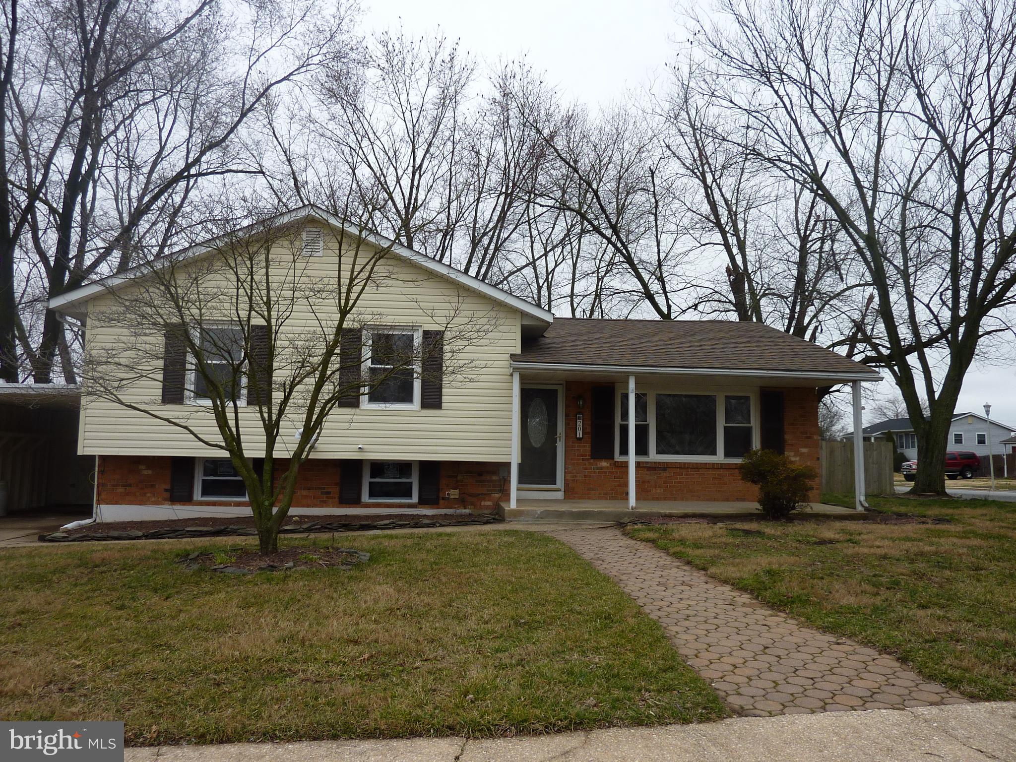 201 Warfield Road Newark, DE 19713 - Photo 1 of 36