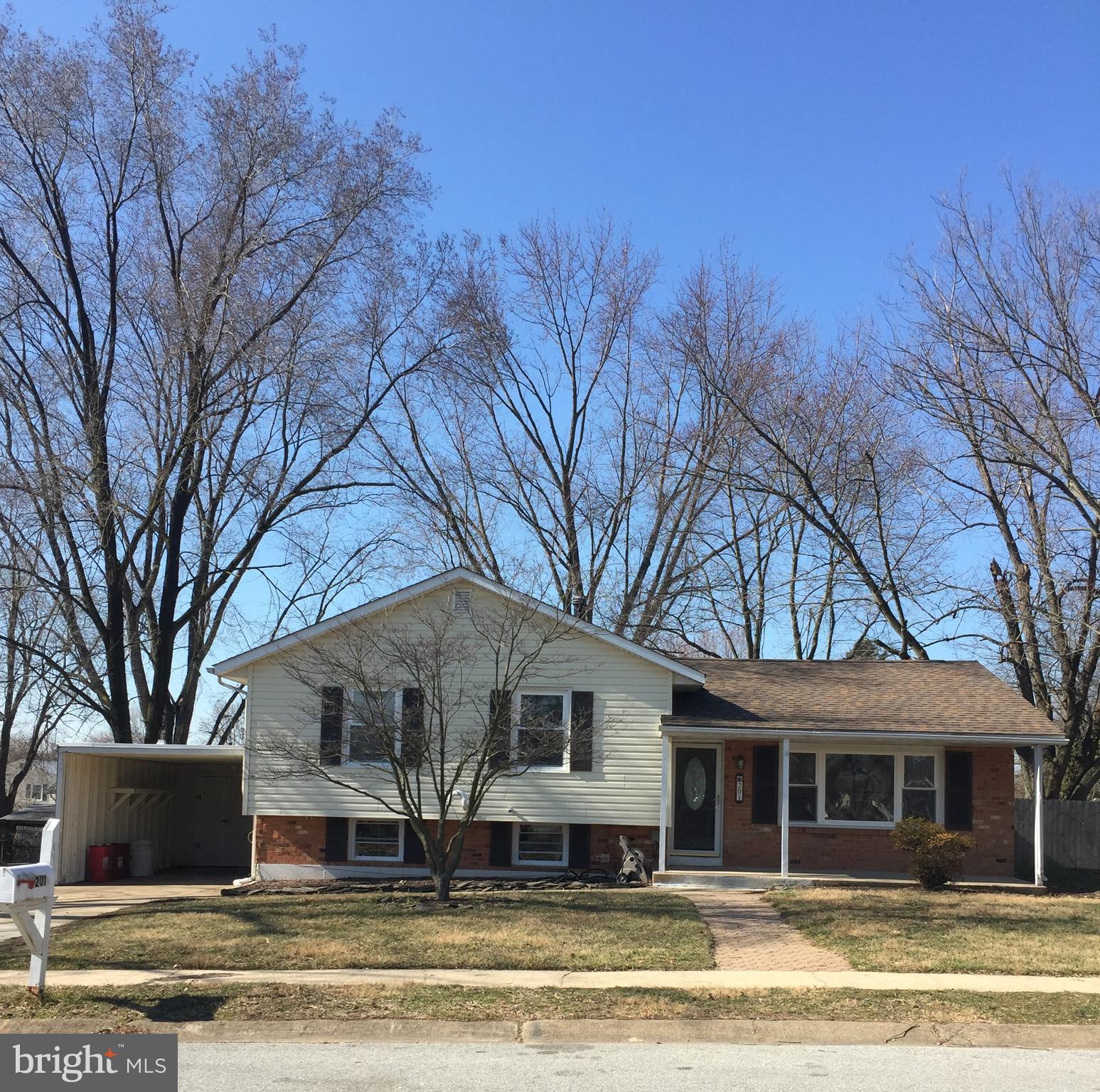 201 Warfield Road Newark, DE 19713 - Photo 2 of 36