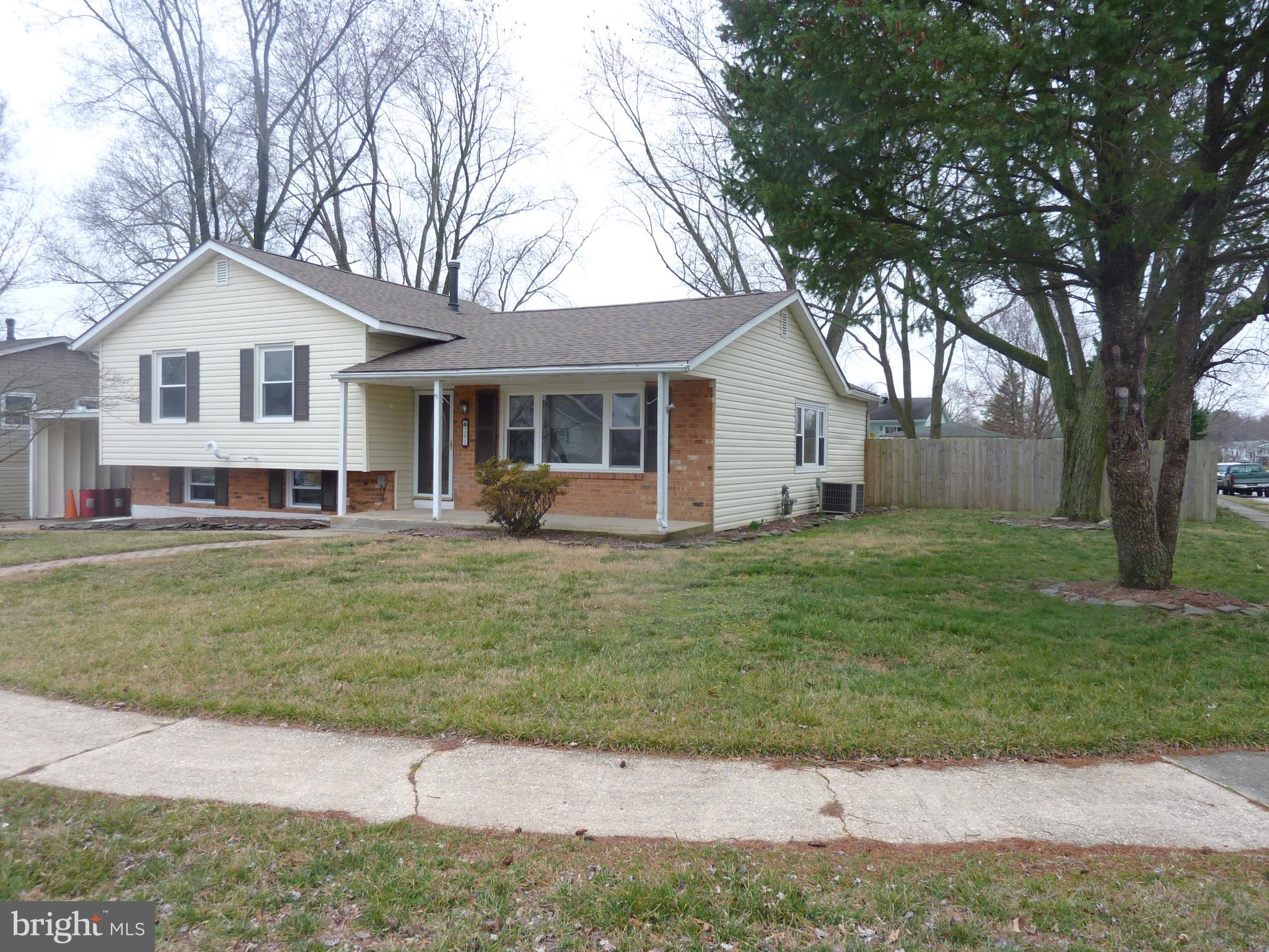 201 Warfield Road Newark, DE 19713 - Photo 3 of 36