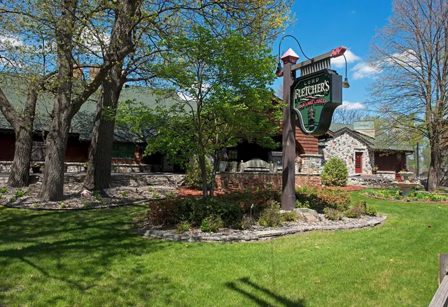 $1,200,000 | 2669 Woodbridge Road, Minnetonka Beach, MN 55391