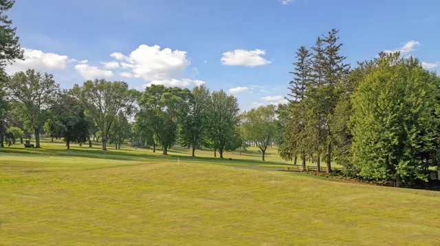 $1,200,000 | 2669 Woodbridge Road, Minnetonka Beach, MN 55391