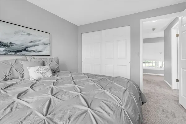 $389,900 | 5 Stonebridge Crescent, Perinton, NY 14450