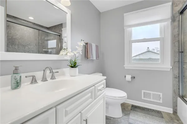 $389,900 | 5 Stonebridge Crescent, Perinton, NY 14450