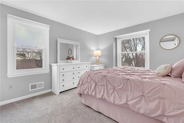 $389,900 | 5 Stonebridge Crescent, Perinton, NY 14450