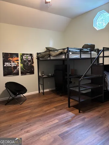 a view of a livingroom with furniture