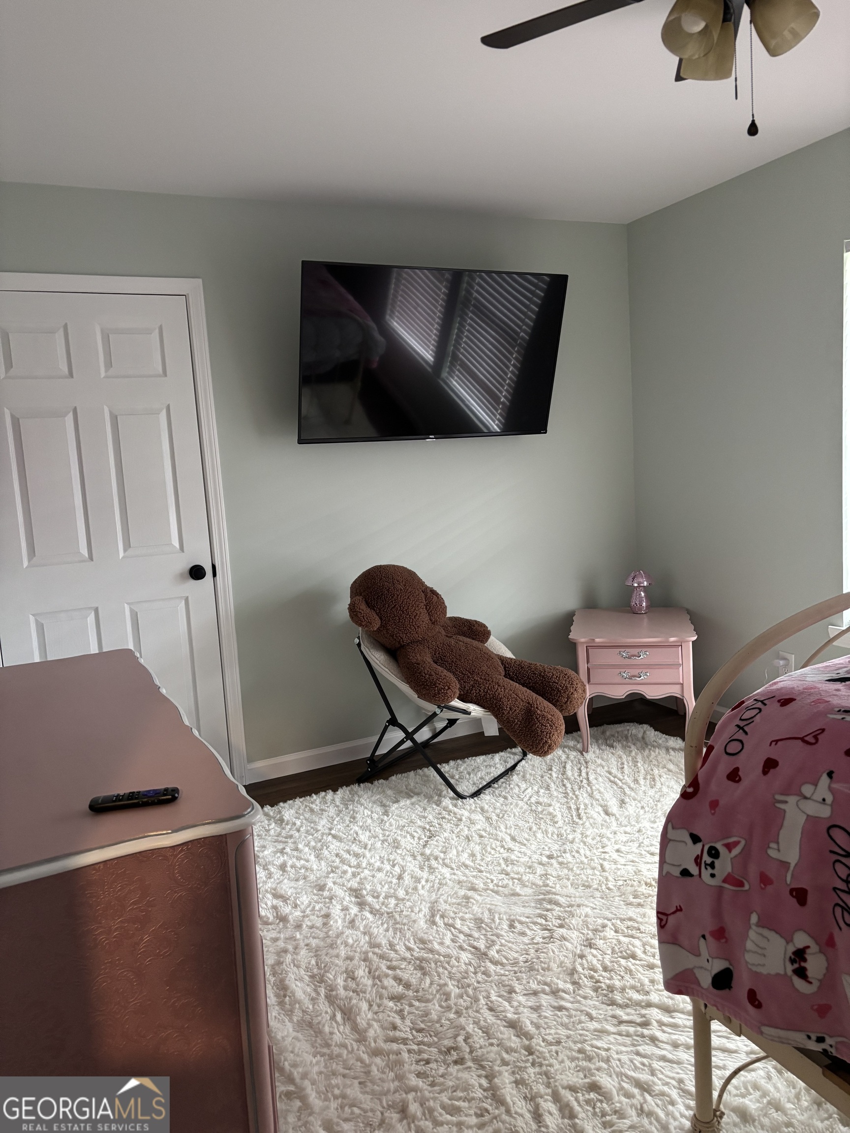 204 6th Avenue Menlo, GA 30731 - Photo 8 of 24 a bedroom with bed and window