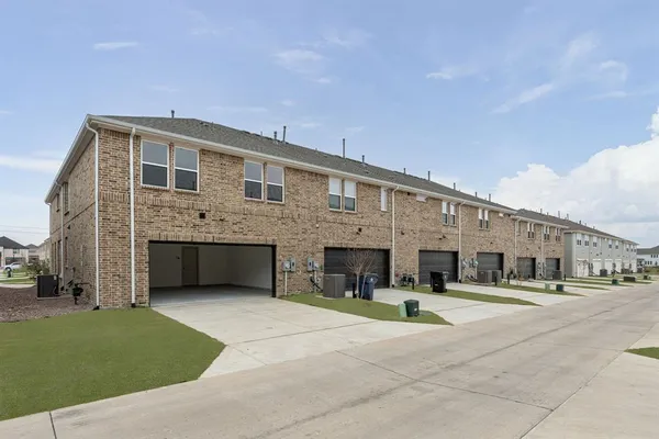$2,900 | 12797 Teton Street, Frisco, TX 75035