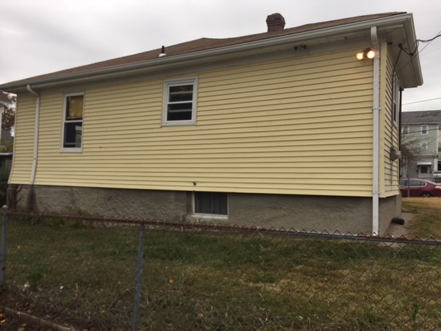 76 Larch Street Pawtucket, RI 02860 - Photo 4 of 16 Gallery Image 4
