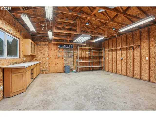 a view of a storage & utility room
