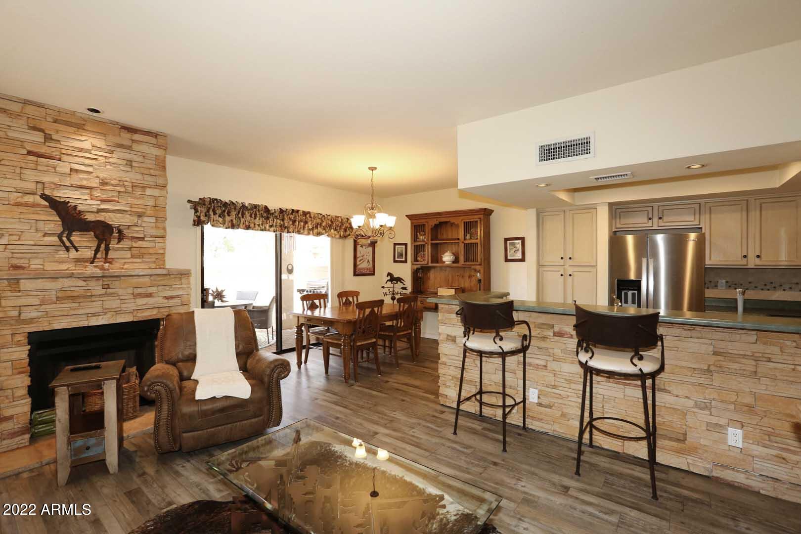 9705 East Mountain View Road, Unit 1032 Scottsdale, AZ 85258 - Photo 15 of 51 Great-Dining Room