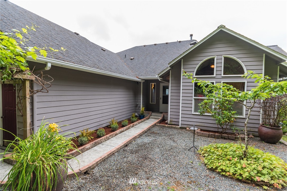 1280 Devries Road Oak Harbor, WA 98277 - Photo 4 of 25 Gallery Image 4
