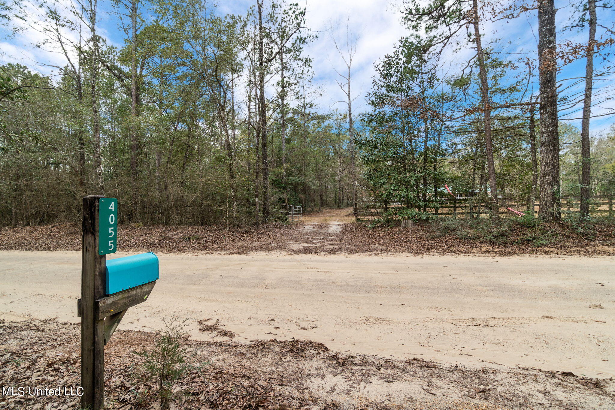 4055 Riverside Road State Line, MS 39362 - Photo 2 of 52 3055_RIVERSIDE_ROAD-2