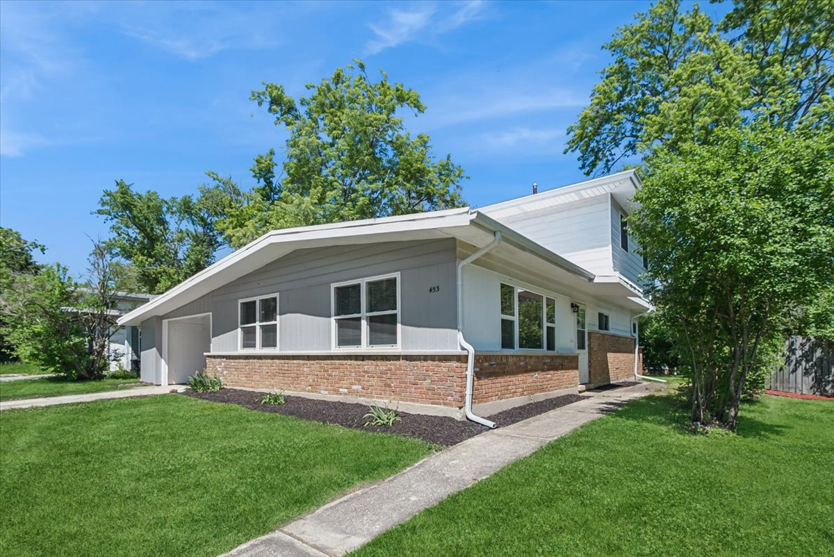 453 Tomahawk Street Park Forest, IL 60466 - Photo 2 of 24