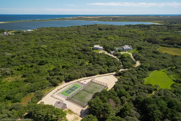 $8,995,000 | 21 Quidnet Road, Nantucket, MA 02554