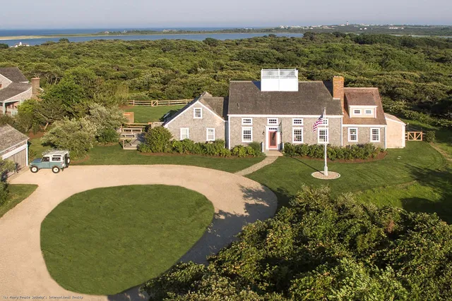 $9,495,000 | 21 Quidnet Road, Nantucket, MA 02554