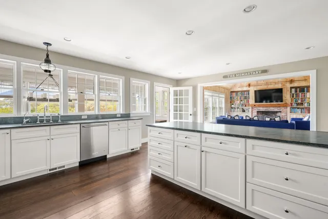 $9,495,000 | 21 Quidnet Road, Nantucket, MA 02554
