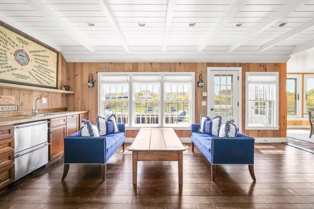 $9,495,000 | 21 Quidnet Road, Nantucket, MA 02554