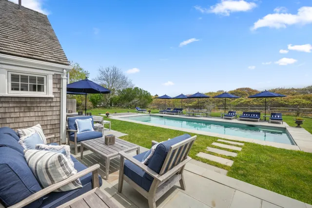 $9,495,000 | 21 Quidnet Road, Nantucket, MA 02554
